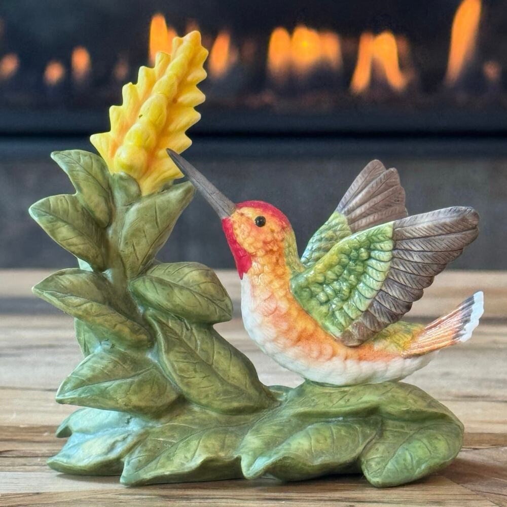 Vintage 1996 Bronson Collectibles Allens Hummingbird with Aphelandra Figurine 4"
